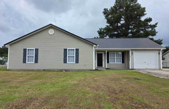 Freshly Updated 4-Bedroom Home on a Spacious Corner Lot in Horse Creek Farms photos photos Freshly Updated 4-Bedroom Home on a Spacious Corner Lot in Horse Creek Farms photos photos