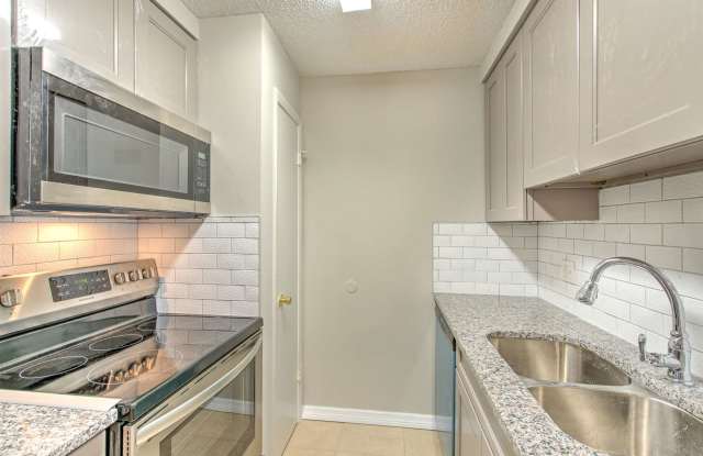 608 Golden Raintree Place Gallery 2