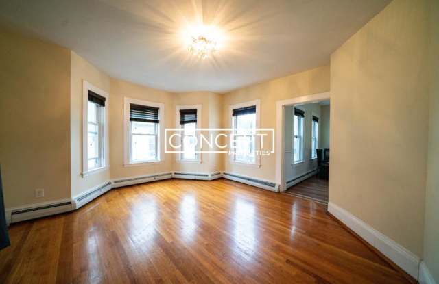 376 Medford photos photos