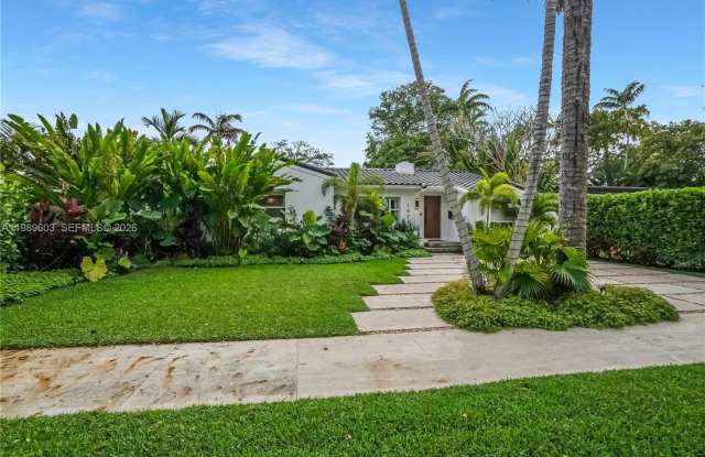 1022 Northeast 91st Terrace photos photos