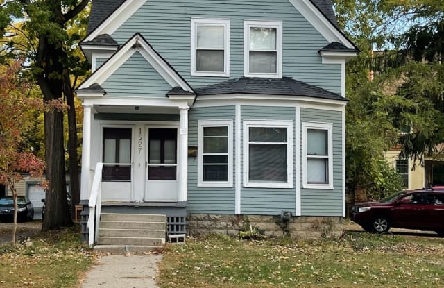 1527 S University Ave - 1527 South University Avenue, Ann Arbor, MI 48104