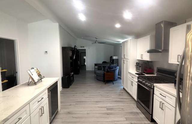 47812 Coronado Drive Gallery 4