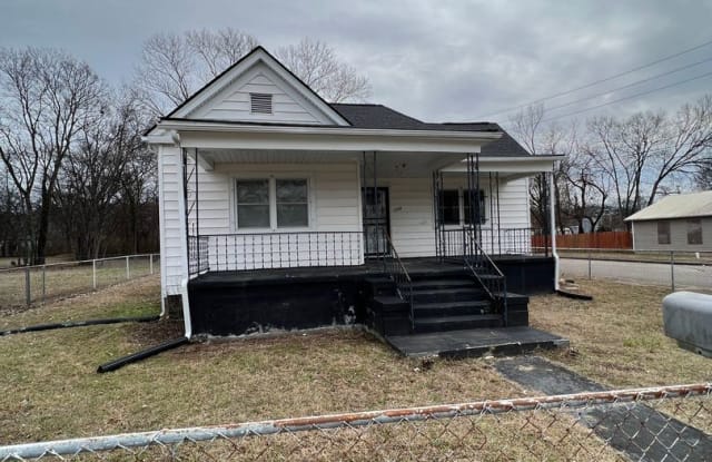 1200 N. Orchard Knob - 1200 North Orchard Knob Avenue, Chattanooga, TN 37406