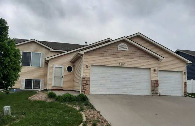 4 BED | 3 BATH | 3 CAR GARAGE | SUMMERSET photos photos