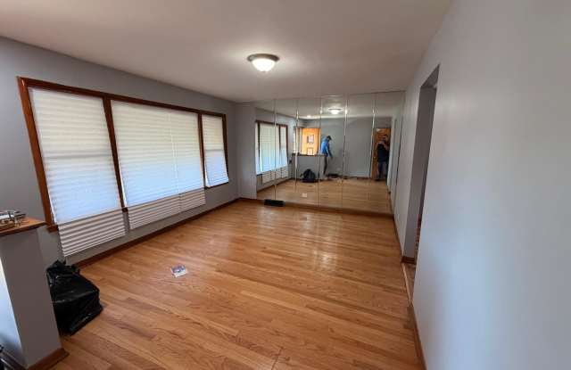 9101 South Normal Avenue photos photos