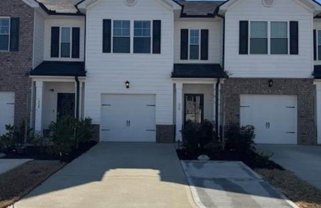 319 Bisham Court photos photos