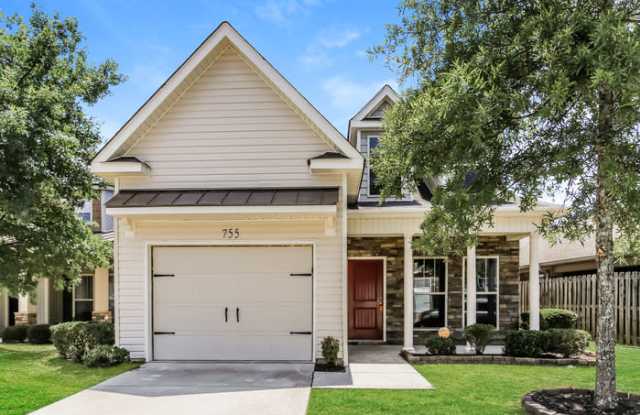 755 Chinaberry Court Gallery 1