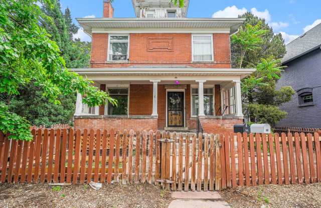 2 Bedroom 2 Bathroom in Popular Baker District! photos photos