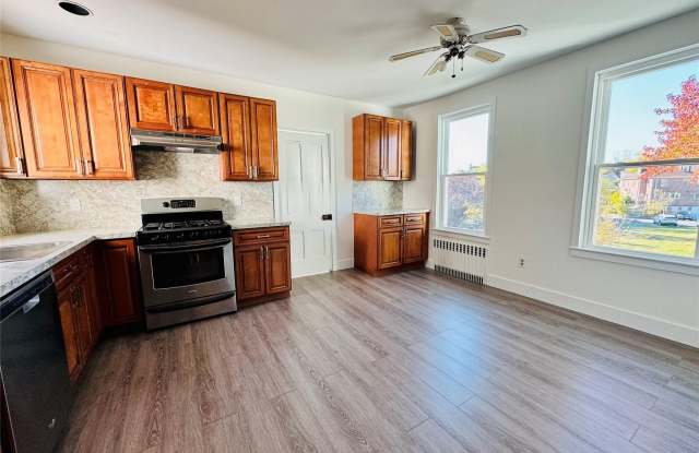 38 Linden Place unit: 2 photos photos