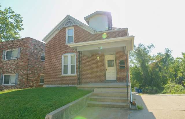 203 Ash Street - 1 - 203 Ash Street, Jefferson City, MO 65101