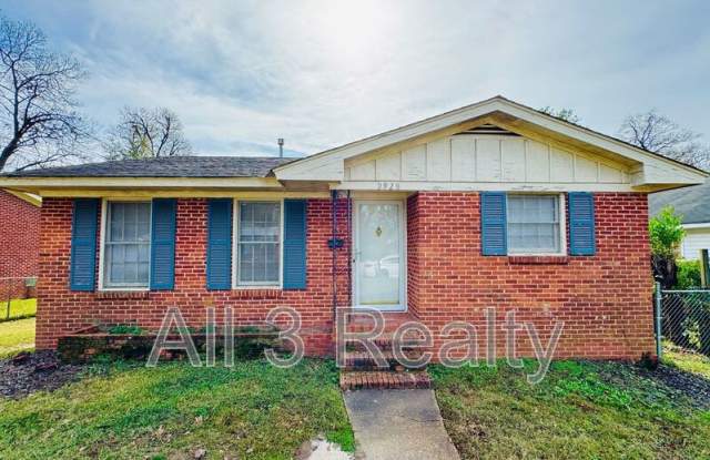 2928 McQueen Street photos photos