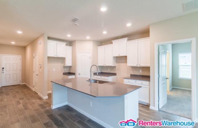 15827 Douglas Lake Drive Gallery 3