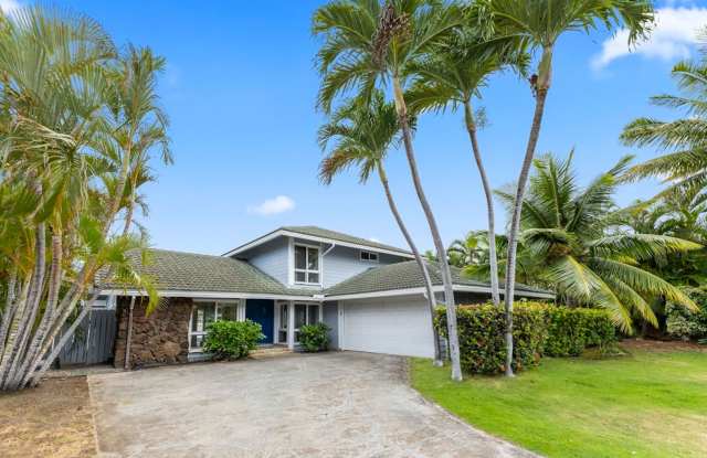 4 Bedroom, 3 Bath Marina Waterfront Home with Garage photos photos