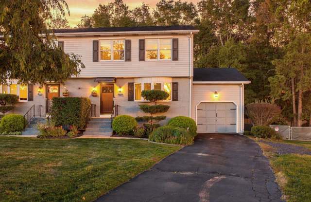 62 Longo Drive Gallery 1