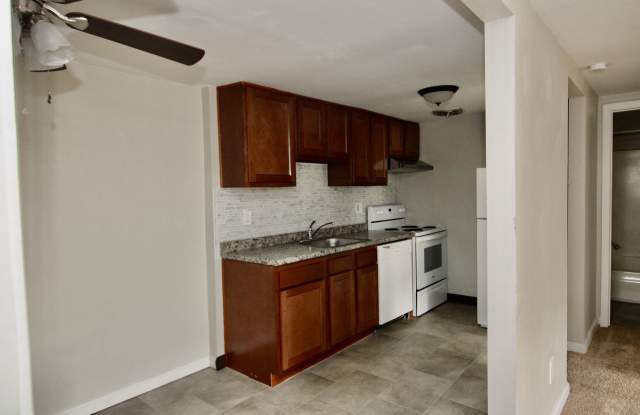 441 PARK MANOR PLACE Gallery 2