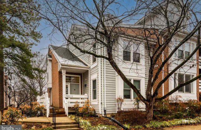 7600 LAKESIDE VILLAGE Drive unit: G photos photos