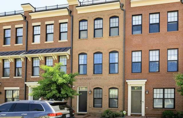 Stunning 4 bed, 4 Bath with Private Rooftop Terrace & Garage photos photos