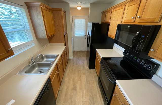 SAVE $945 UPFRONT WHEN YOU SIGN A LEASE TODAY! BRIDGEWATER HOME! PRE-LEASING FOR AUGUST 2 2027! Gallery 4