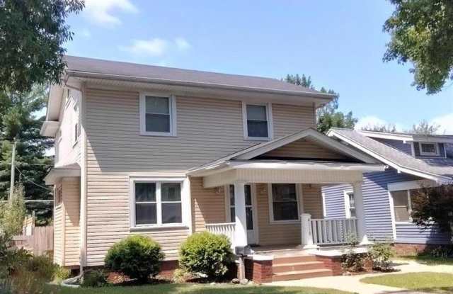 4118 Arlington Avenue Gallery 2