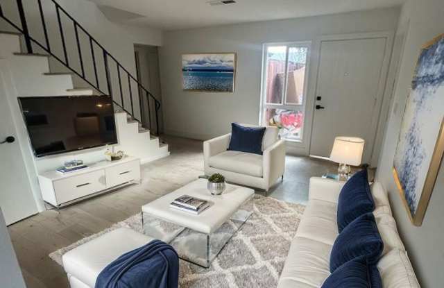 Torrington Circle Westminister photos photos