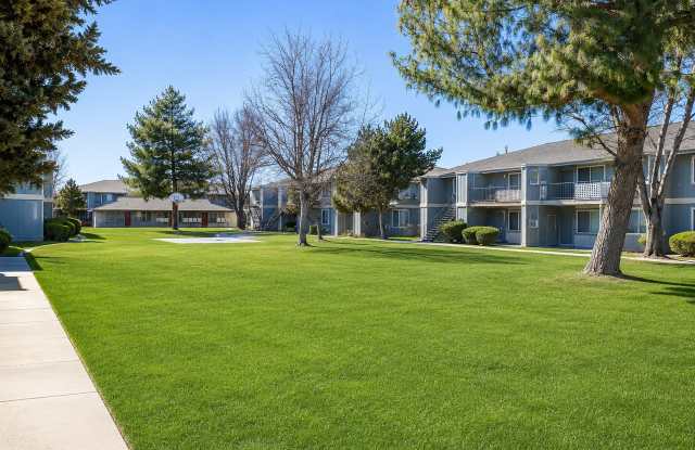 Hood Manor Apartments Gallery 4