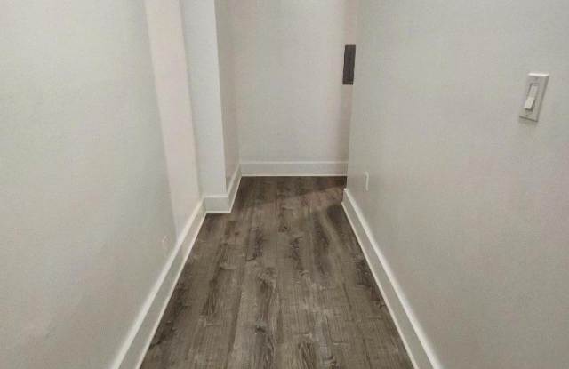 128 Stuyvesant Ave - 128 Stuyvesant Avenue, Newark, NJ 07106