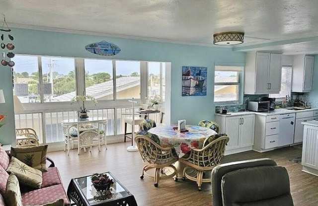 1255 TARPON CENTER Drive Gallery 3