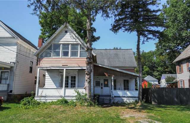 40 Elm Street unit: 2 photos photos