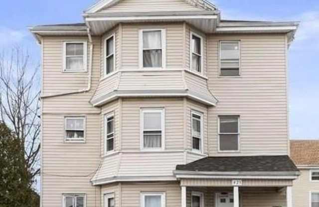482 Vale Street Gallery 1