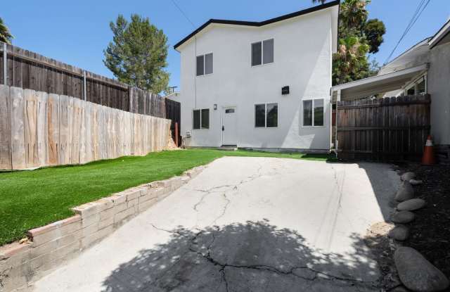 Solar panels - save money! photos photos