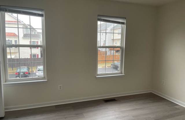 22150 TRAILSIDE SQUARE Gallery 3