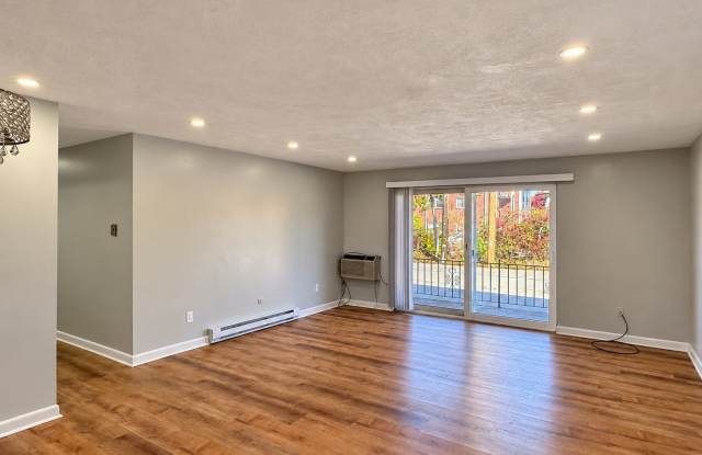 54 Fountain Ln Gallery 1