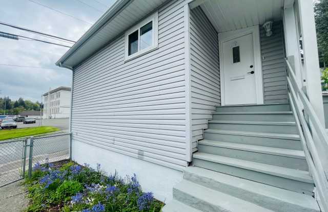 1 Bedroom 1 Bathroom House, With Two Car Garage! $2095 per month photos photos