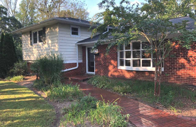 3833 GALLOWS ROAD - 3833 Gallows Road, Annandale, VA 22003