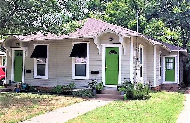 1002 N Austin Street - 1002 North Austin Street, Denton, TX 76201