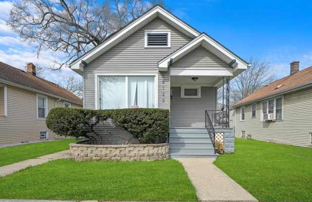 15122 Ashland Avenue - 15122 Ashland Avenue, Harvey, IL 60426