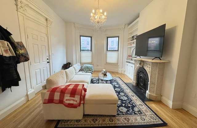 683 Massachusetts Ave photos photos
