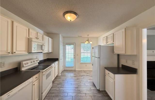 1148 Academic Drive Gallery 3