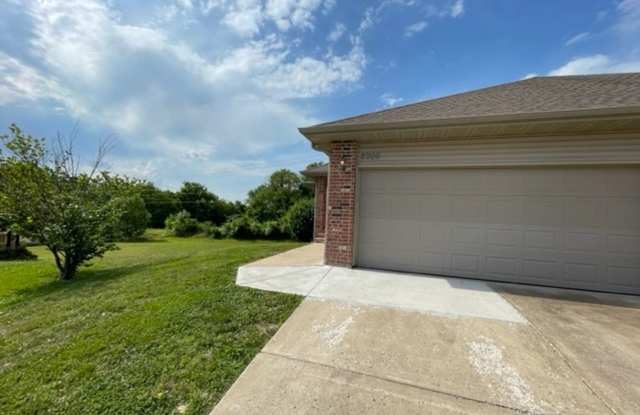 4 Bedroom Walk out Basement Duplex in Ozark! photos photos