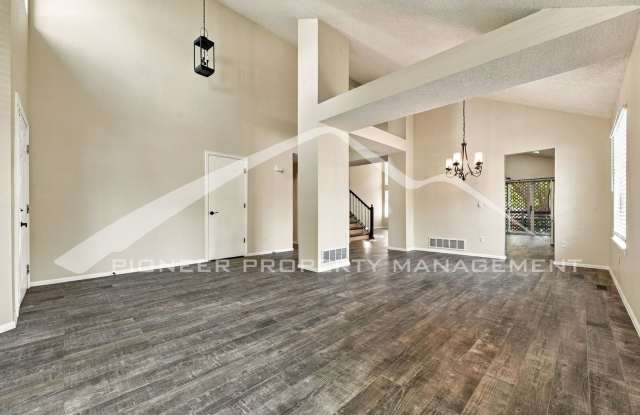Stunning Home with Central AC and Huge Backyard Gallery 4