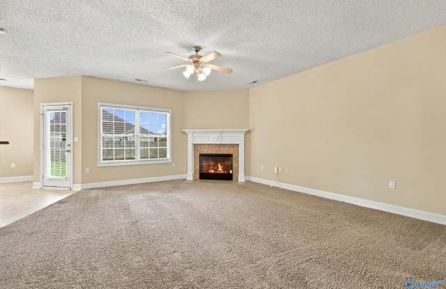 5006 Liberty Park Circle SE Gallery 2