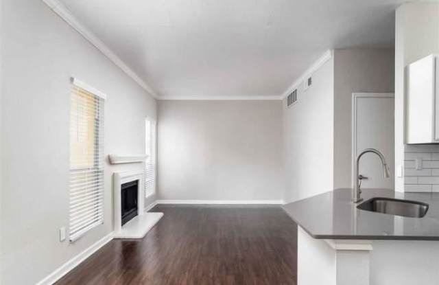 1979 Larkspur Dr Gallery 1