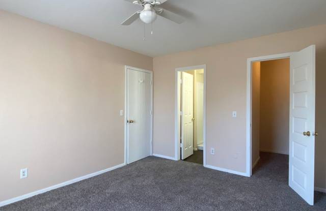 Broken Arrow duplex: 3 bedroom Duplex! Gallery 4