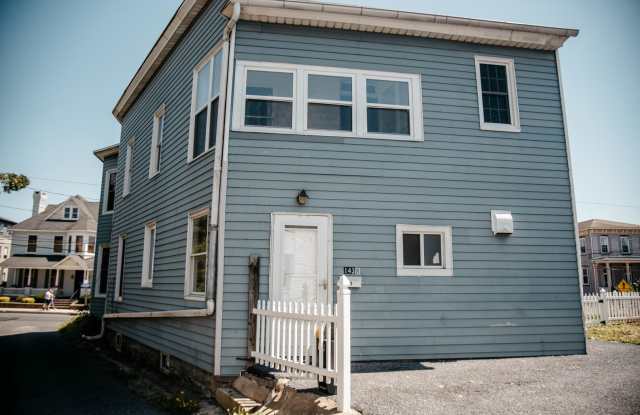 143 Union St Gallery 1