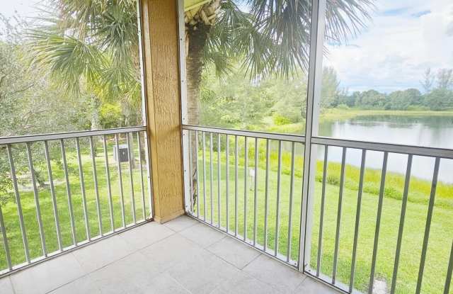 1157 Golden Lakes Boulevard Gallery 1
