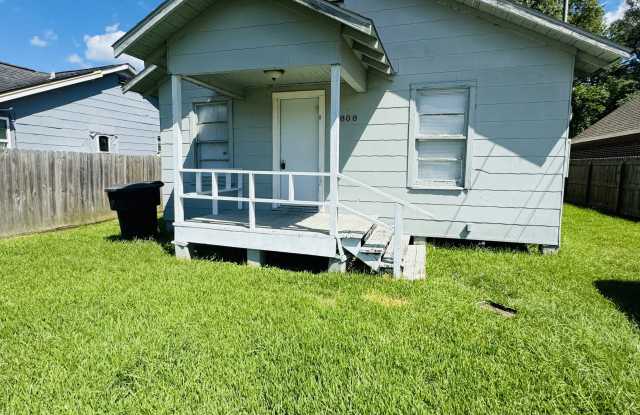 1808 N 19th St - 1808 North 19th Street, Nederland, TX 77627
