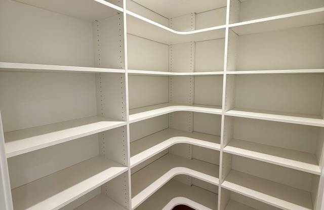 1448 Lexington Avenue - B Gallery 4