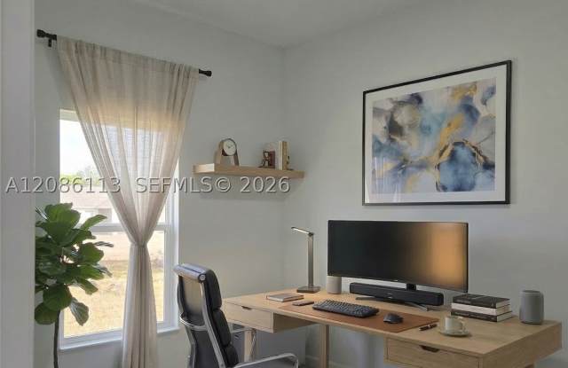 749 Pacific Gallery 4