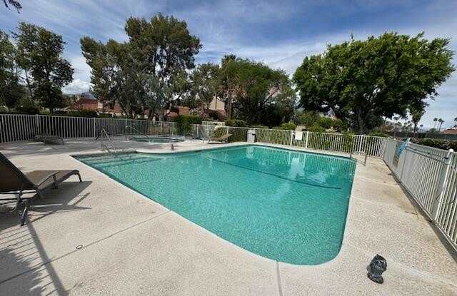 118 Racquet Club Drive S Gallery 3