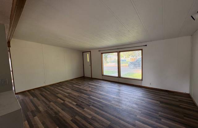 3 Bedroom 2 Bath Home for Rent Gallery 3